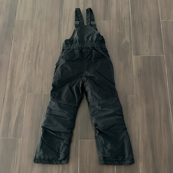 Lands’ End Little Kids Iron Knee Insulated Winter Snow Bibs in Black - Picture 2 of 5